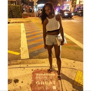 Express crop paired with Express bottoms